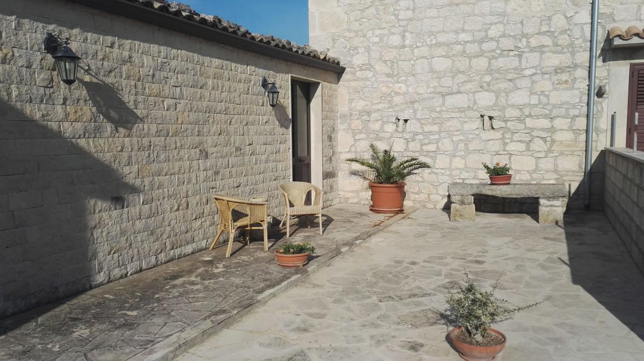 モーディカ Agriturismo La Badiaヴィラ エクステリア 写真